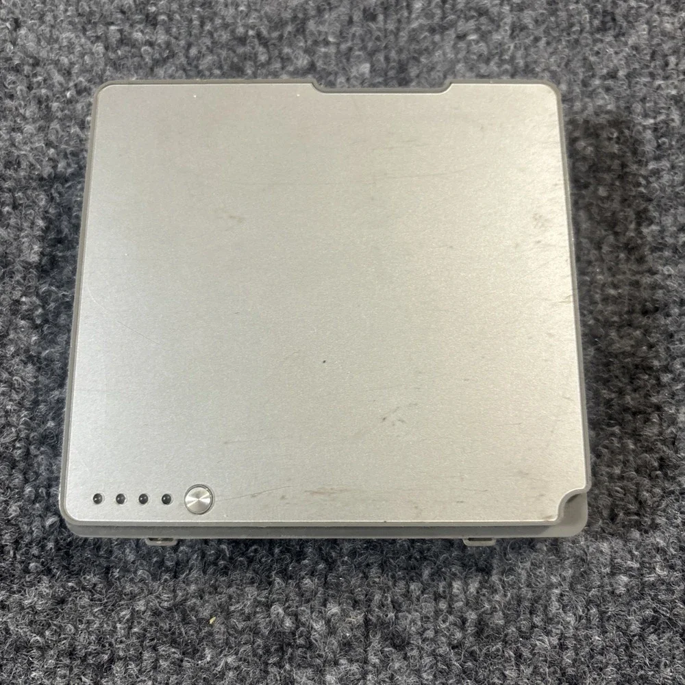 Apple PowerBook G4 Rechargeable Battery Model No. A1012